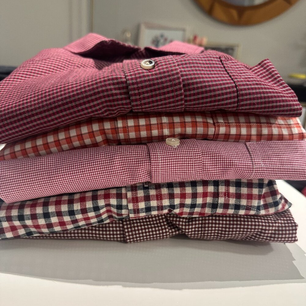 5 Men's Button Down Shirts (Size Medium)